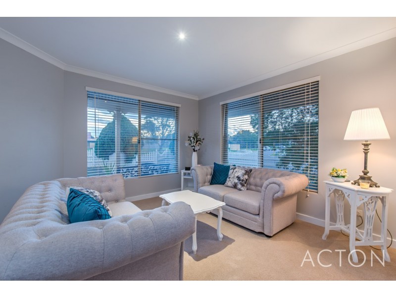 40 ABBEVILLE CIRCLE, Mindarie WA 6030