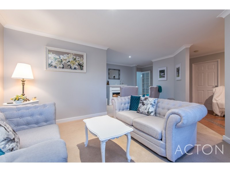 40 ABBEVILLE CIRCLE, Mindarie WA 6030