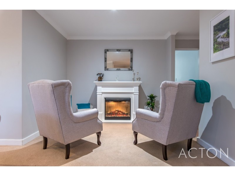 40 ABBEVILLE CIRCLE, Mindarie WA 6030