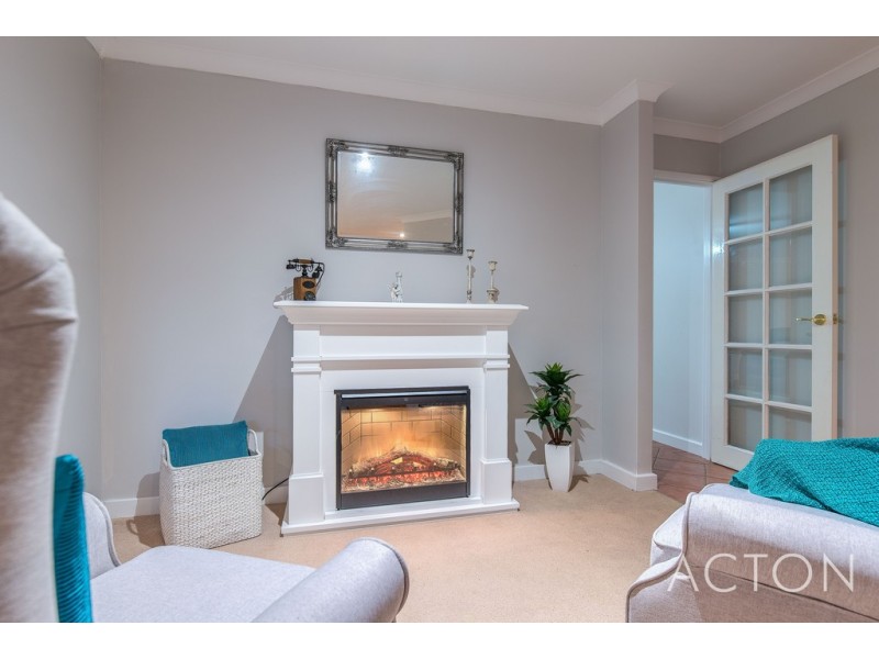 40 ABBEVILLE CIRCLE, Mindarie WA 6030