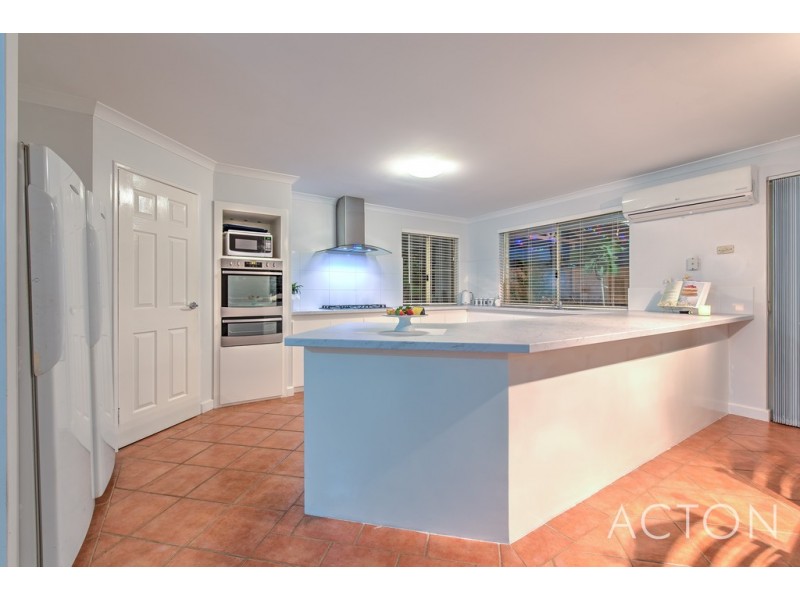 40 ABBEVILLE CIRCLE, Mindarie WA 6030