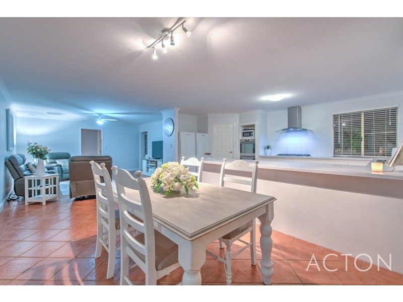 40 ABBEVILLE CIRCLE, Mindarie WA 6030