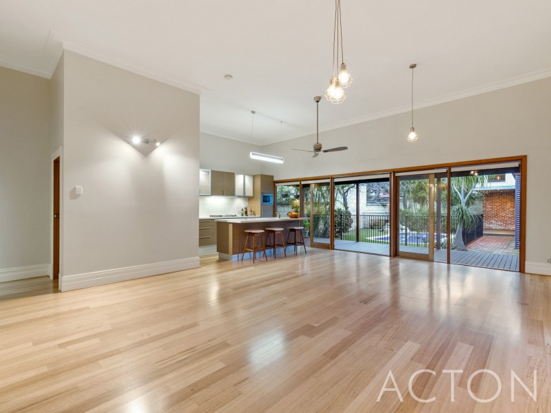 23 Hubble Street, East Fremantle WA 6158