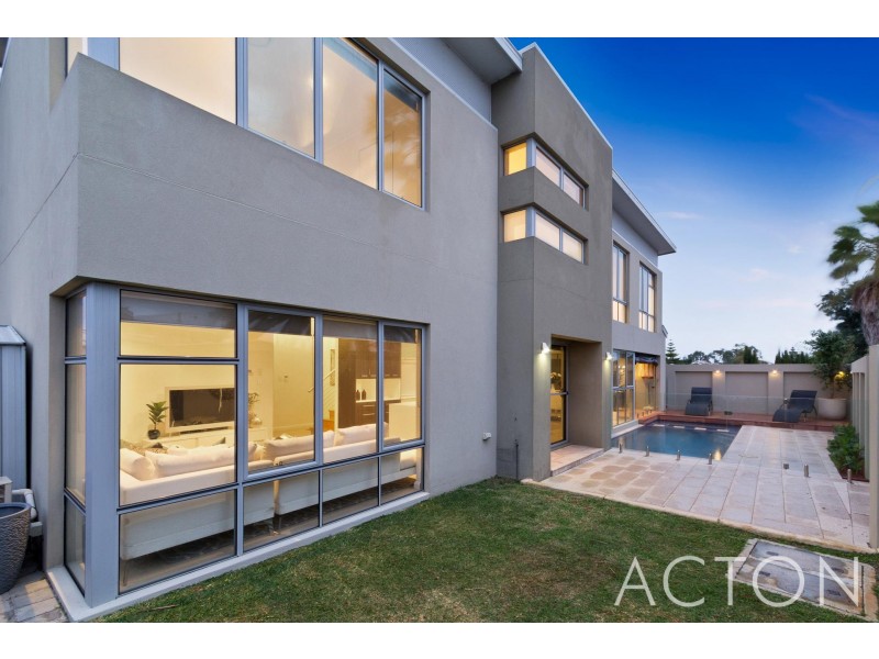 14A Broadbeach Boulevard, Hillarys WA 6025