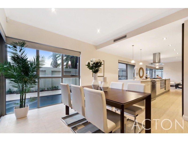 14A Broadbeach Boulevard, Hillarys WA 6025