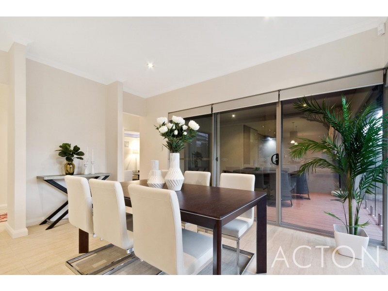 14A Broadbeach Boulevard, Hillarys WA 6025