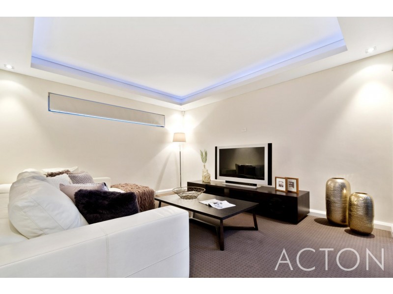 14A Broadbeach Boulevard, Hillarys WA 6025