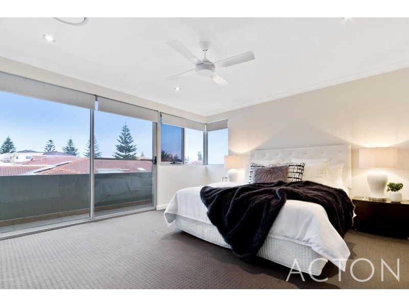 14A Broadbeach Boulevard, Hillarys WA 6025