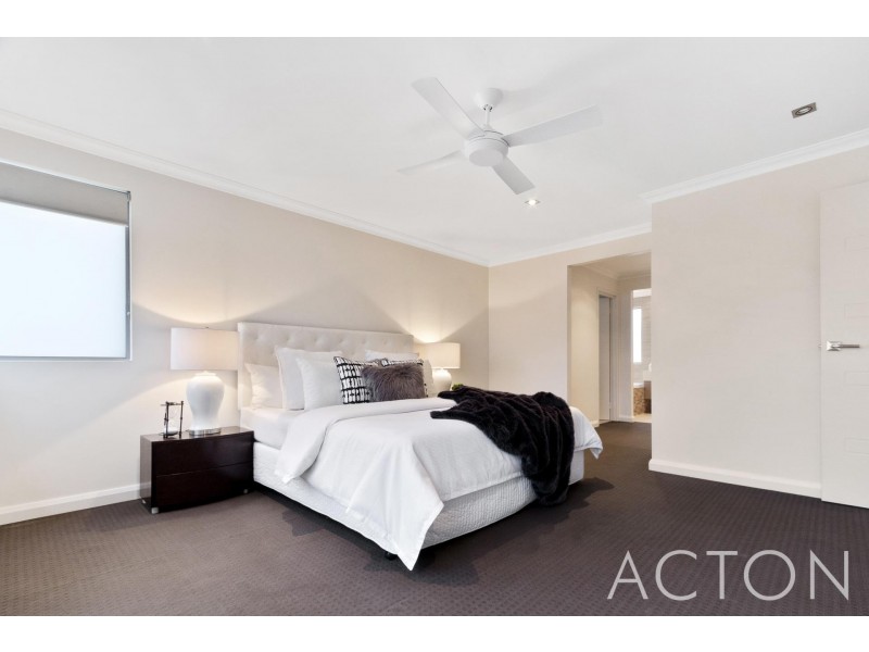 14A Broadbeach Boulevard, Hillarys WA 6025