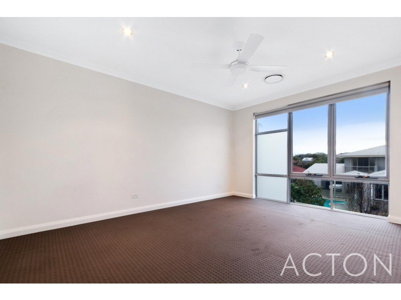14A Broadbeach Boulevard, Hillarys WA 6025