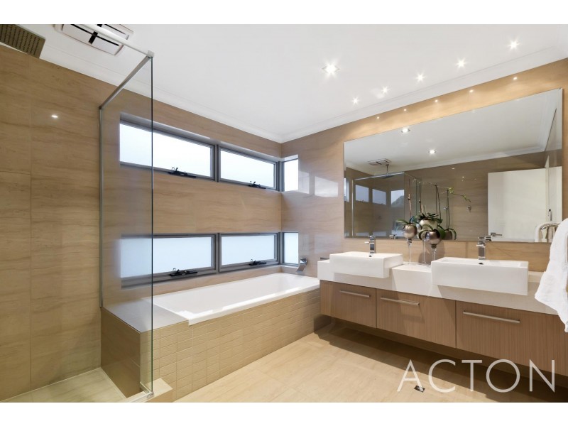 14A Broadbeach Boulevard, Hillarys WA 6025