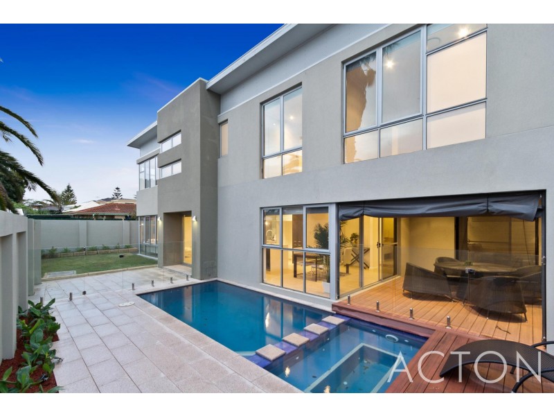 14A Broadbeach Boulevard, Hillarys WA 6025