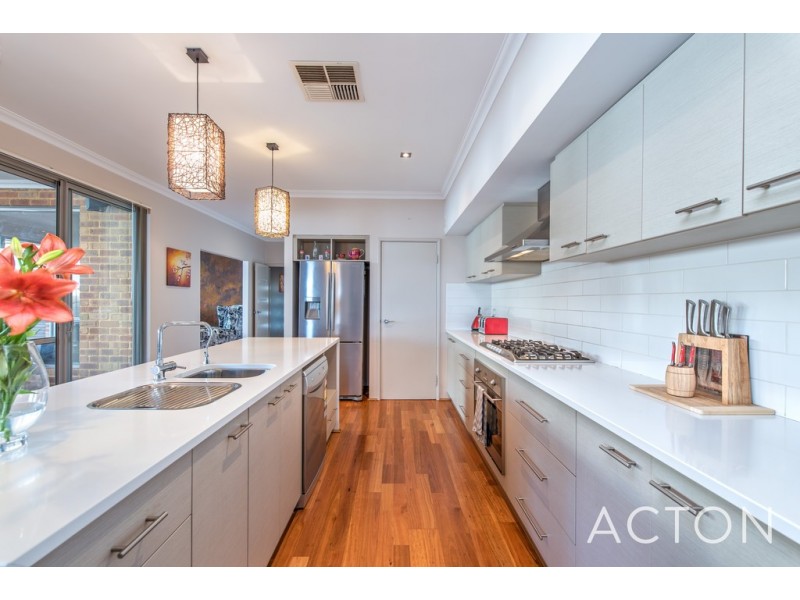 14 Sailboat Link, Jindalee WA 6036