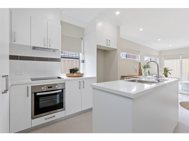 5/12A Prinsep, Melville WA 6156