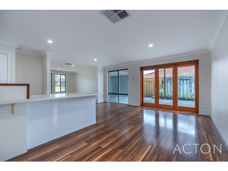61 Lithgow Drive, Clarkson WA 6030