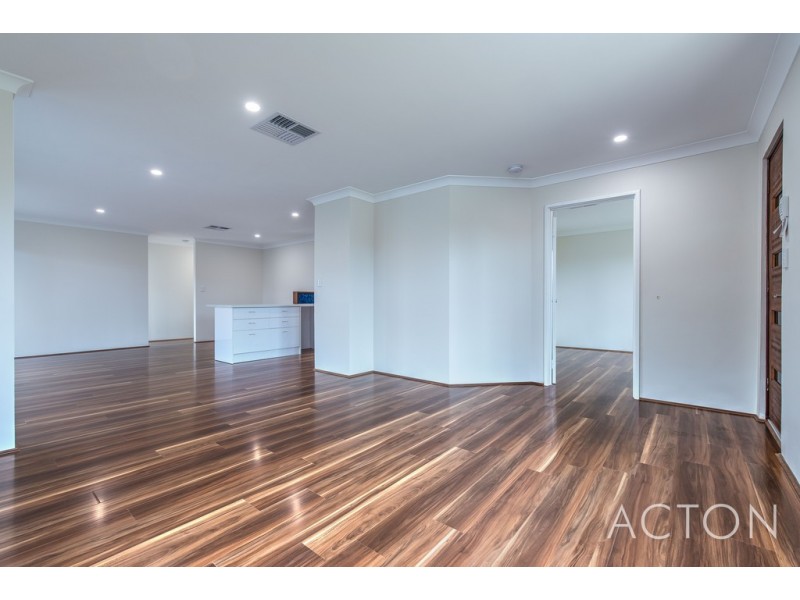 61 Lithgow Drive, Clarkson WA 6030
