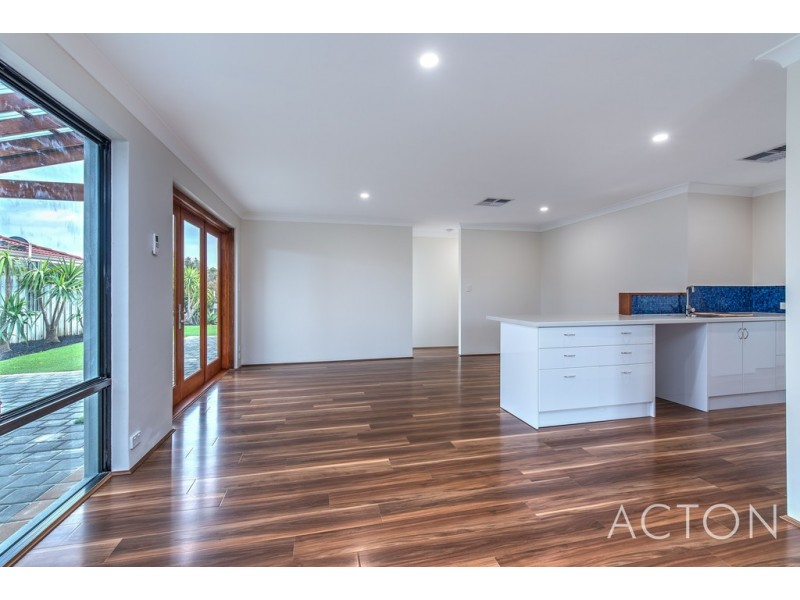 61 Lithgow Drive, Clarkson WA 6030