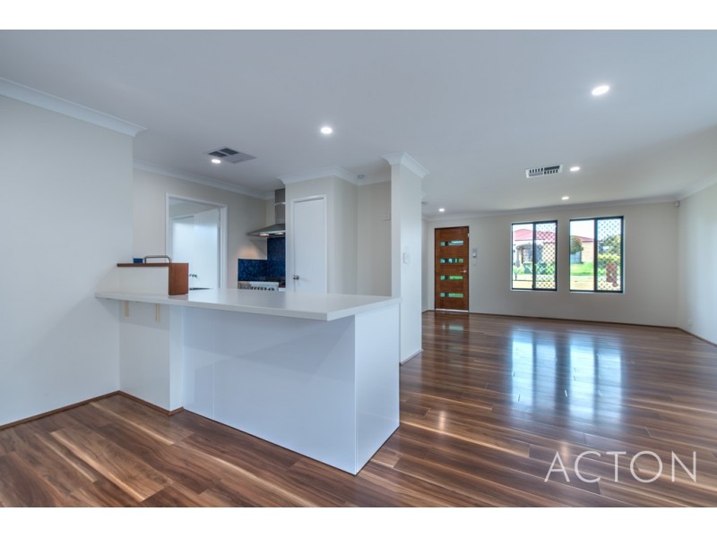 61 Lithgow Drive, Clarkson WA 6030