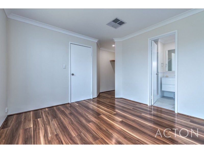 61 Lithgow Drive, Clarkson WA 6030