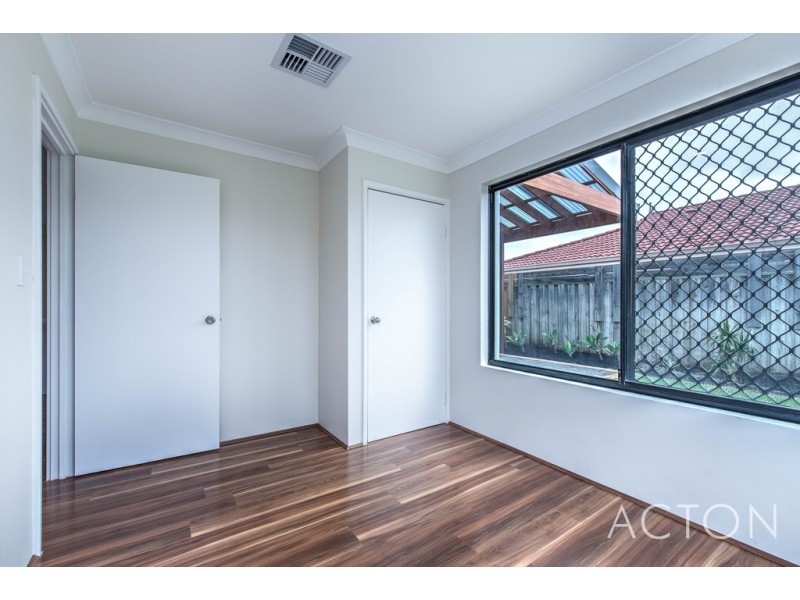 61 Lithgow Drive, Clarkson WA 6030