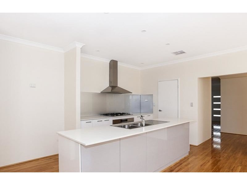 32 Chesham Rise, Alkimos WA 6038