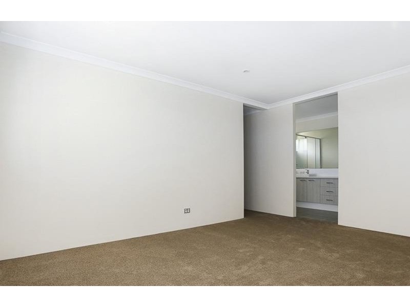 32 Chesham Rise, Alkimos WA 6038