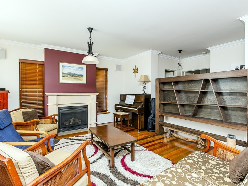 239 Ewen Street, Woodlands WA 6018