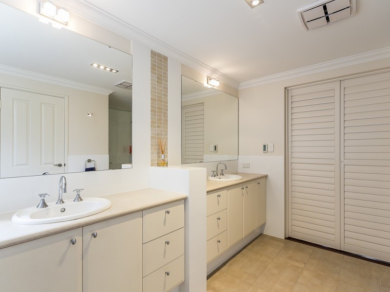 239 Ewen Street, Woodlands WA 6018