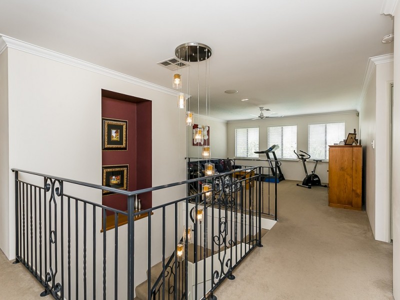 239 Ewen Street, Woodlands WA 6018