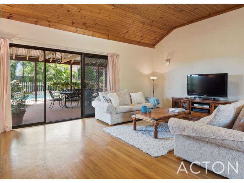 7 Red Wattle Place, Churchlands WA 6018