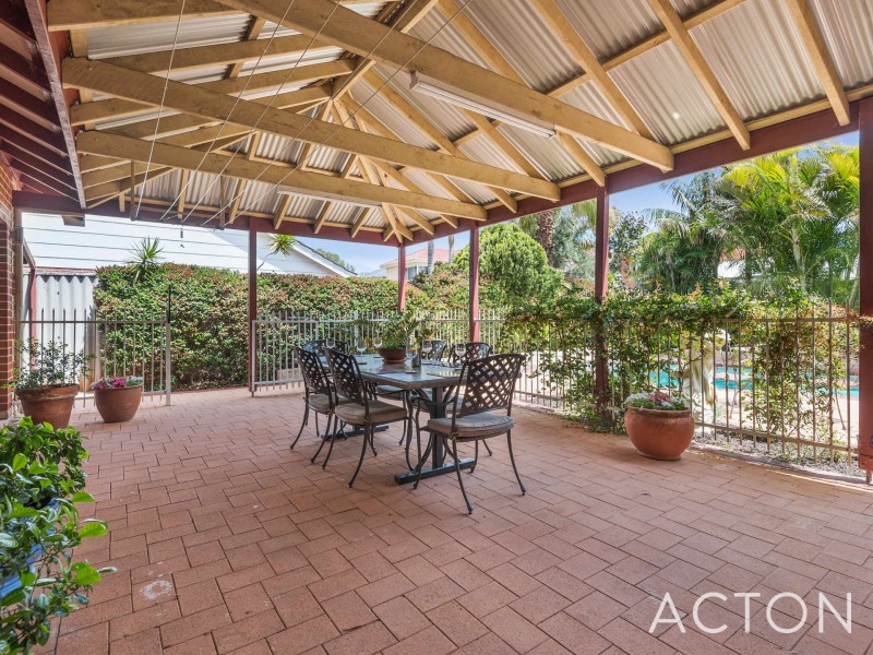 7 Red Wattle Place, Churchlands WA 6018
