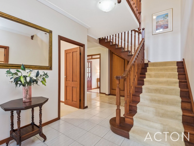 7 Red Wattle Place, Churchlands WA 6018