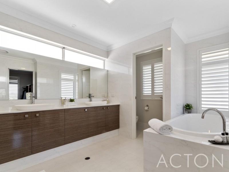 14 Camden Street, Wembley Downs WA 6019