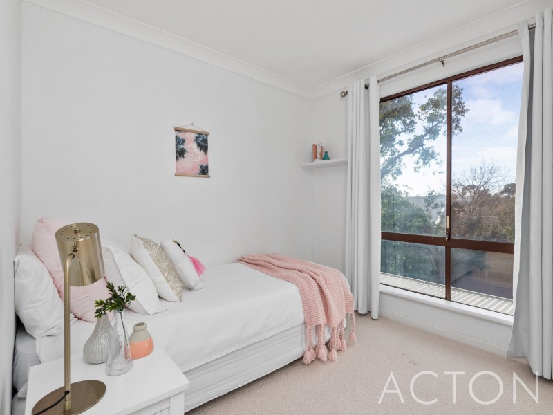 31 Winmarley Street, Floreat WA 6014