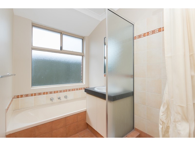 4 Castle Peak Vista, Merriwa WA 6030