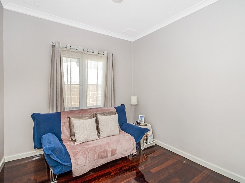 24 Kenwick Way, Balga WA 6061