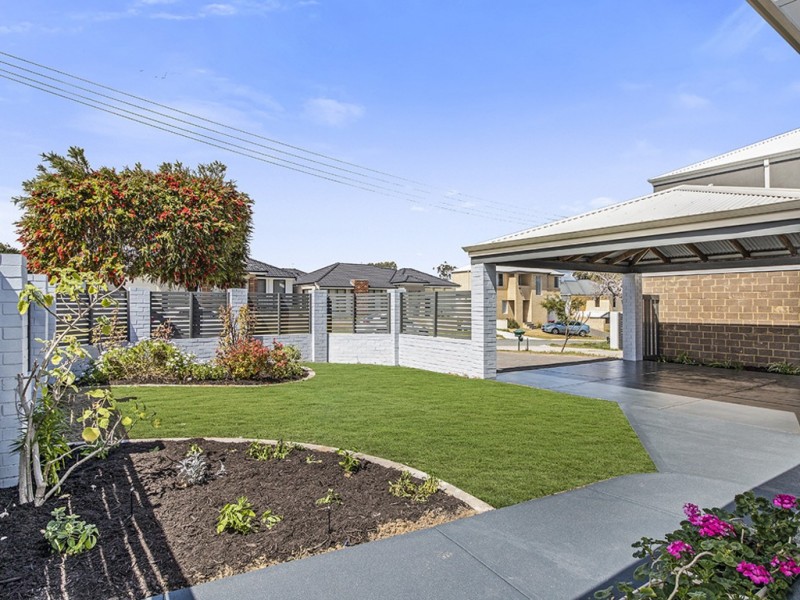 24 Kenwick Way, Balga WA 6061