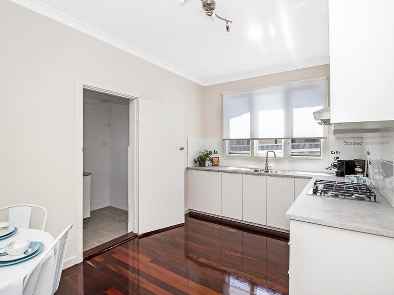 24 Kenwick Way, Balga WA 6061