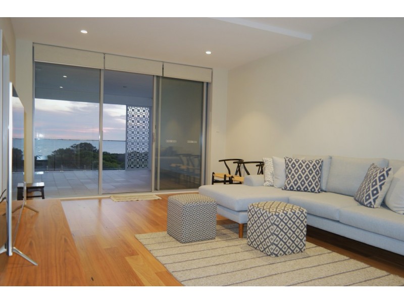 16/13 O’Connor Close, North Coogee WA 6163