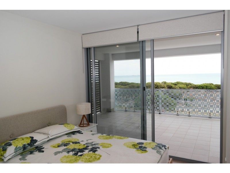 16/13 O’Connor Close, North Coogee WA 6163