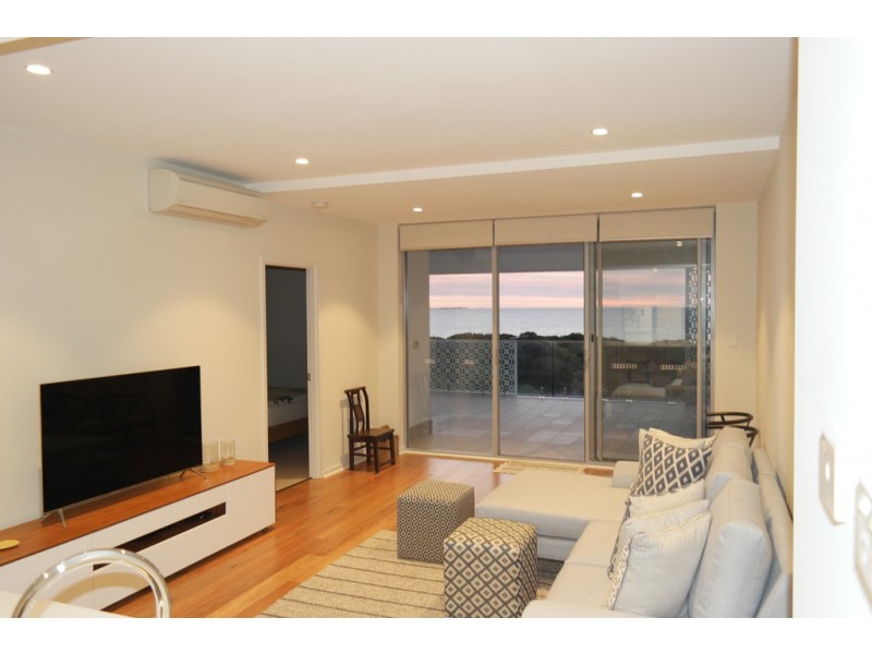 16/13 O’Connor Close, North Coogee WA 6163