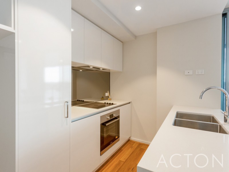 16/13 O’Connor Close, North Coogee WA 6163