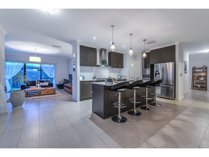 10 Sanmaria Way, Alkimos WA 6038