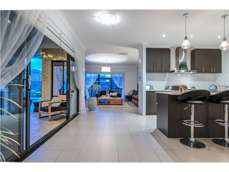 10 Sanmaria Way, Alkimos WA 6038