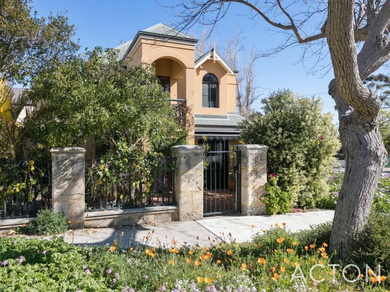 4 Belmont Street, South Fremantle WA 6162