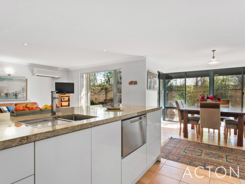 4 Belmont Street, South Fremantle WA 6162