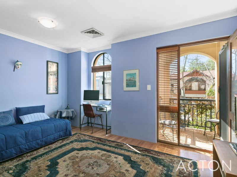 4 Belmont Street, South Fremantle WA 6162