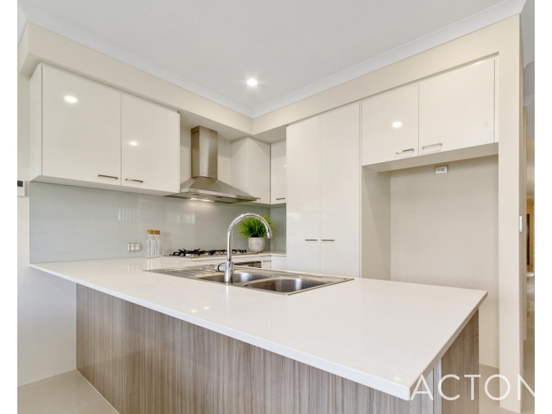 120-122 Oats Street, Carlisle WA 6101
