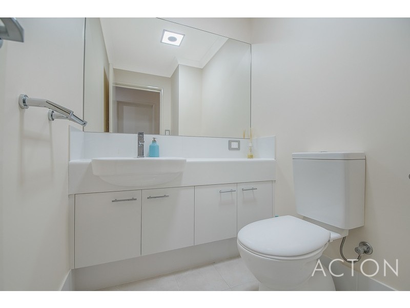 12 Vermillion Street, Eglinton WA 6034