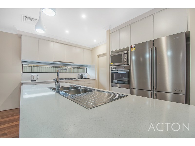 12 Vermillion Street, Eglinton WA 6034